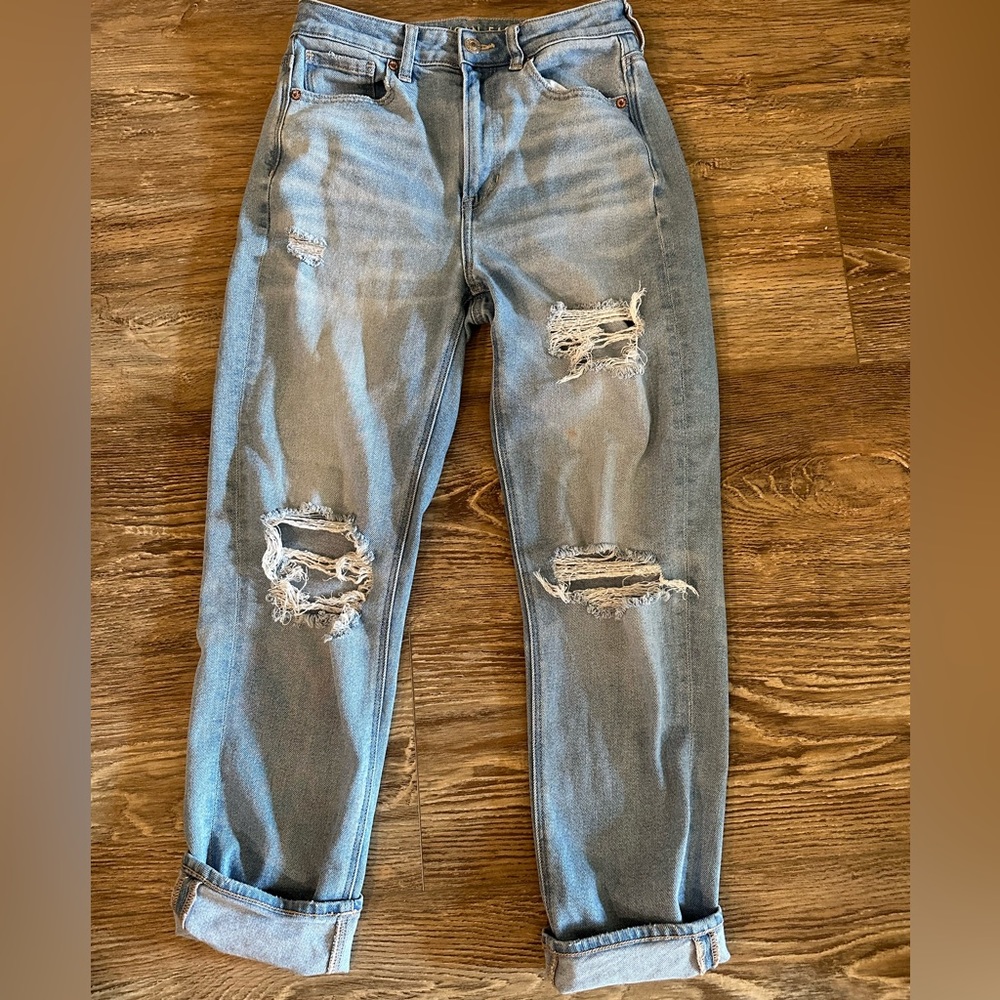 american eagle mom jeans slightly distressed